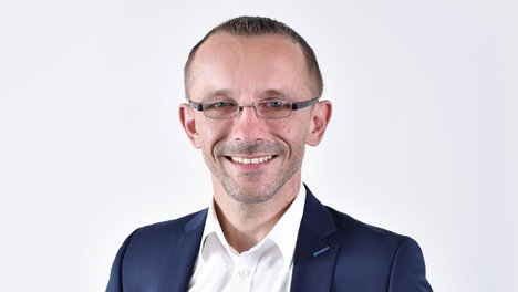 Portraitfoto von Thomas Hudalla