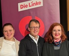 Ein tolles Münsterländer Trio auf unserer NRW-Landesliste, von links nach rechts auf dem Foto: Lif Greta Licht (Platz 19), Ulrich Thoden (Platz 4) und Mareike Hermeier (Platz 11)